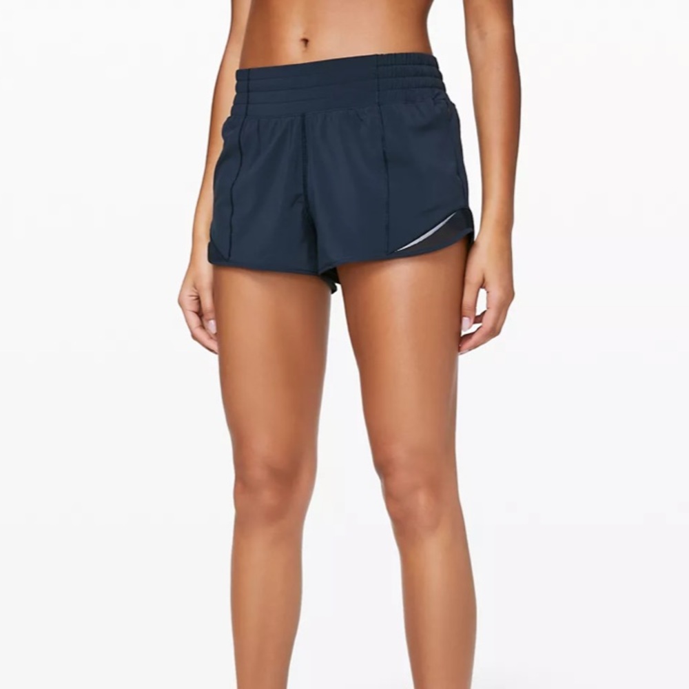 Lulu Lemon Hotty Hot Short Lined 2.5” Navy